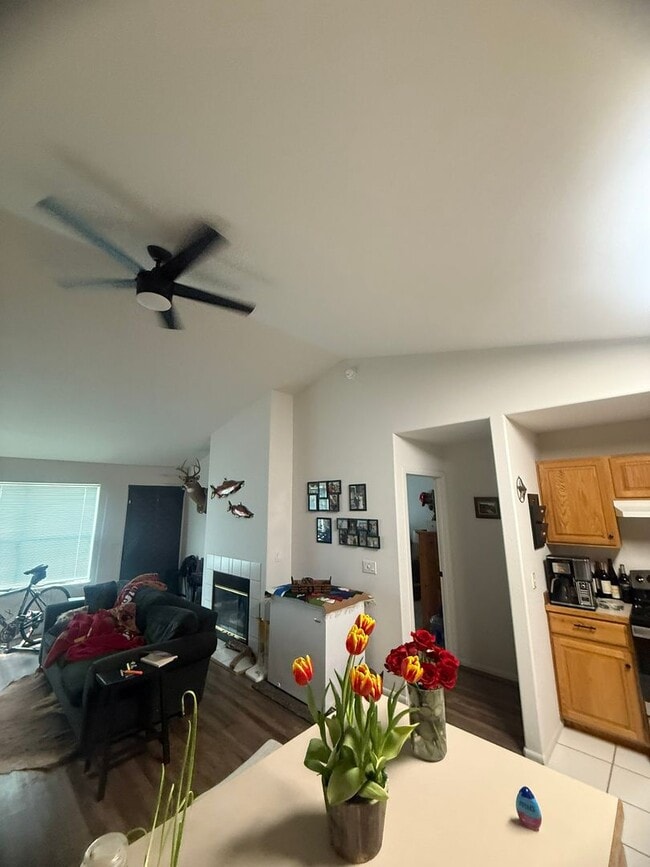 Photo - 521 N 14th St Unidad A