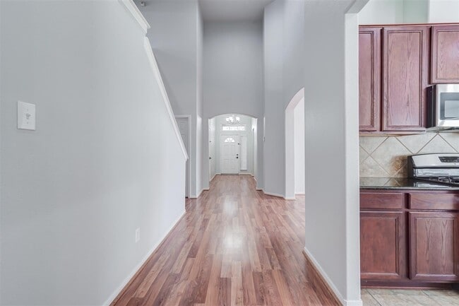 Photo - 18823 Elm Square Ct