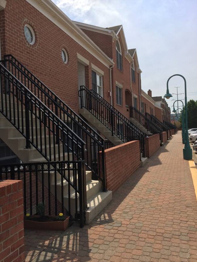 Front entrance - 6916 Fairfax Dr Townhome