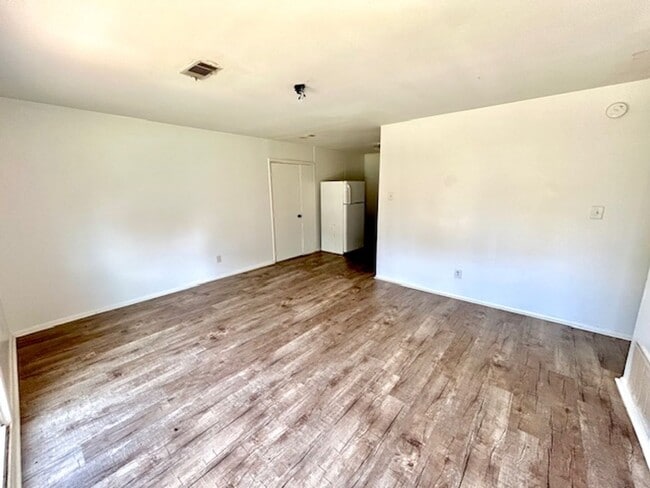 Photo - 3004 Belafonte Ave NW