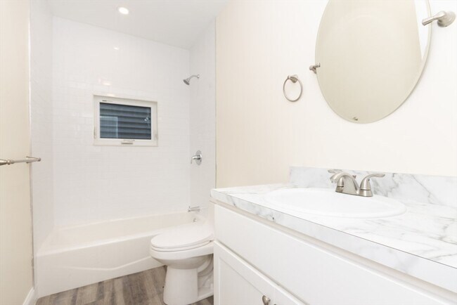 Photo - 2 French Terrace Unit 2