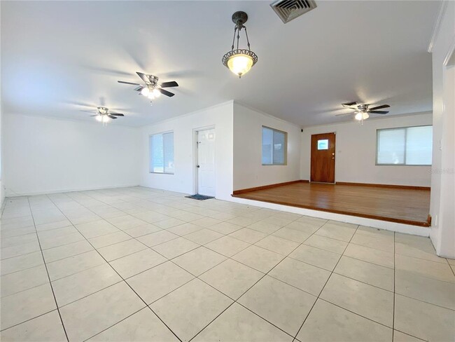 Photo - 902 S Scenic Hwy