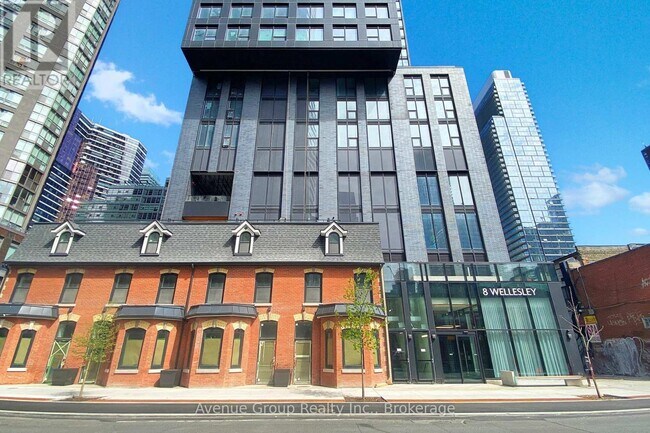 Photo - 8 Wellesley St W Unité 708