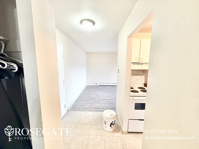 Photo - Bright 1-Bedroom Apartment in a Convenient... Unit 15