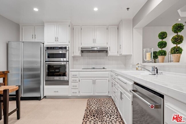 Photo - 2132 Century Park Ln Unidad 103