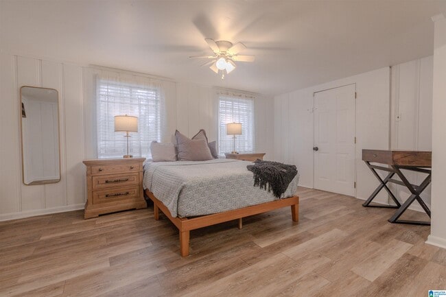 Photo - 1404 36th St N