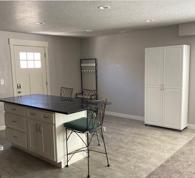 Photo - 1703 Lyndi Ln
