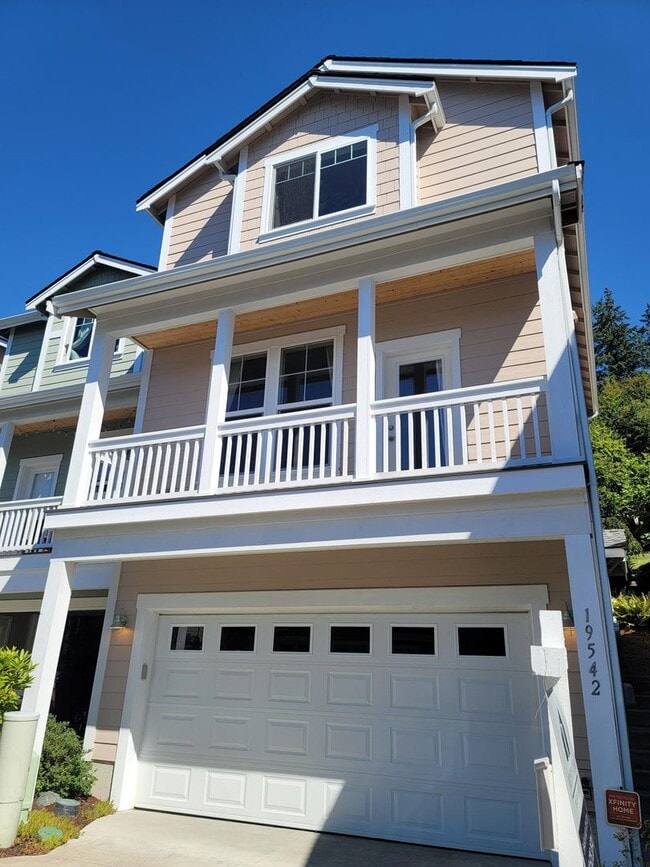 Building Photo - 2 Bedroom Townhome in Beautiful Poulsbo Place