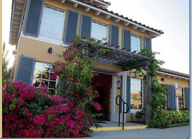 Beachside Apartments - Beachside Apartments