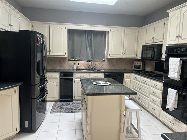 Photo - 2601 Oak Point Dr