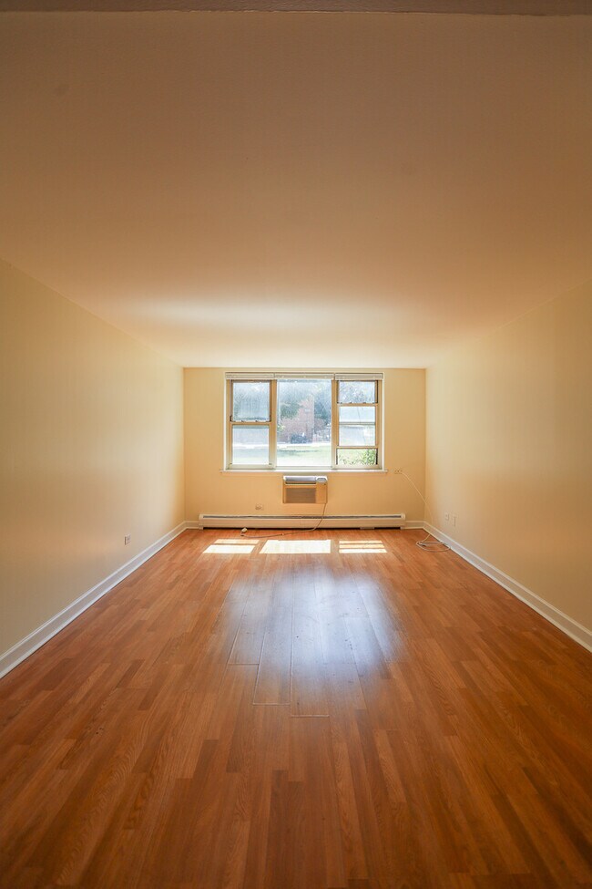 Photo - 1775 W Highland Ave Unidad 508 Rental