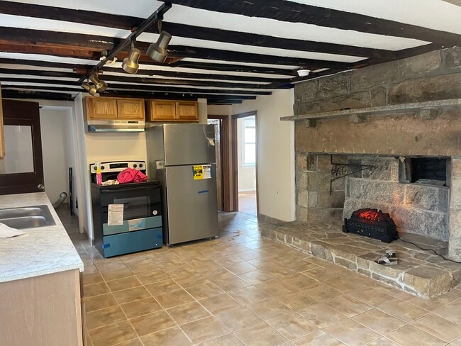 Photo - 19 Alton Bradford Rd