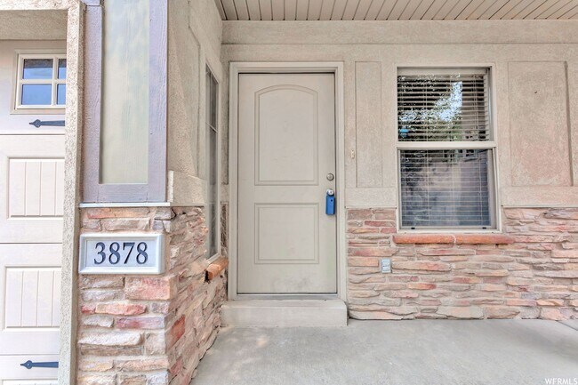 Photo - RES_ROSENTHAL_3878 Unit RES_ROSENTHAL_3878_UPSTAIRS BEDROOM