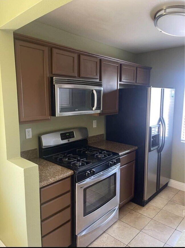 Photo - 1 bed 1 bath Apartment for Rent in Mira Mesa Unidad 81