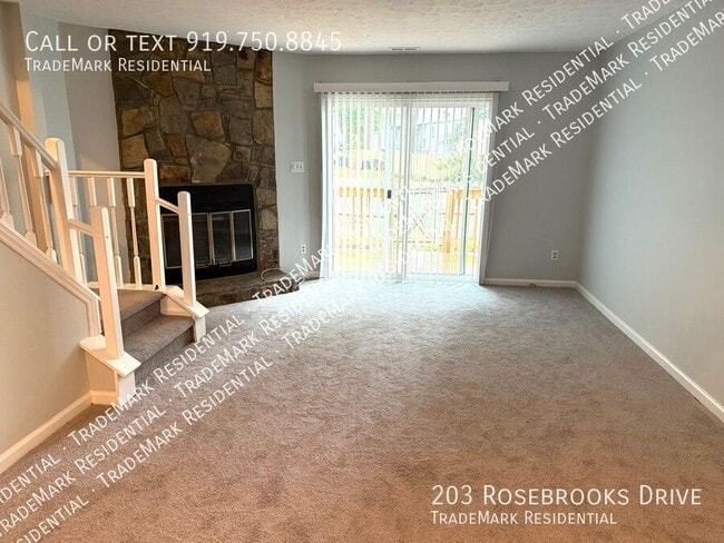 Photo - 203 Rosebrooks Dr
