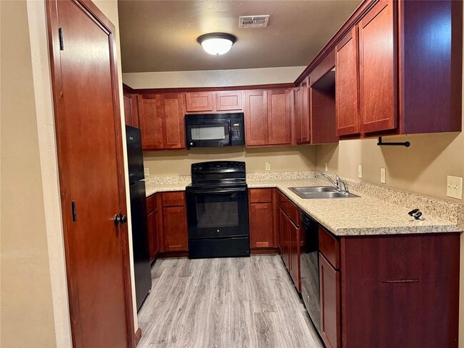 Photo - 1607 Lawter Rd
