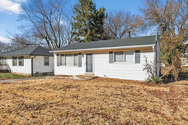 Photo - 207 Anistasia Dr