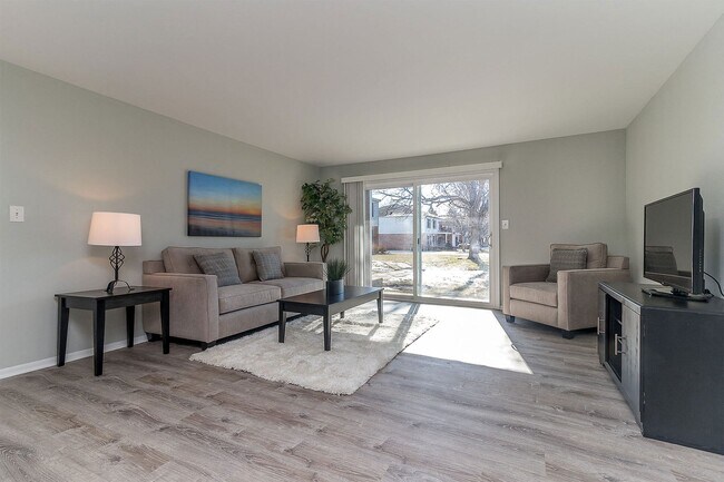 Haven Crystal Lake _ Living Room - Residence of Fairway Greens