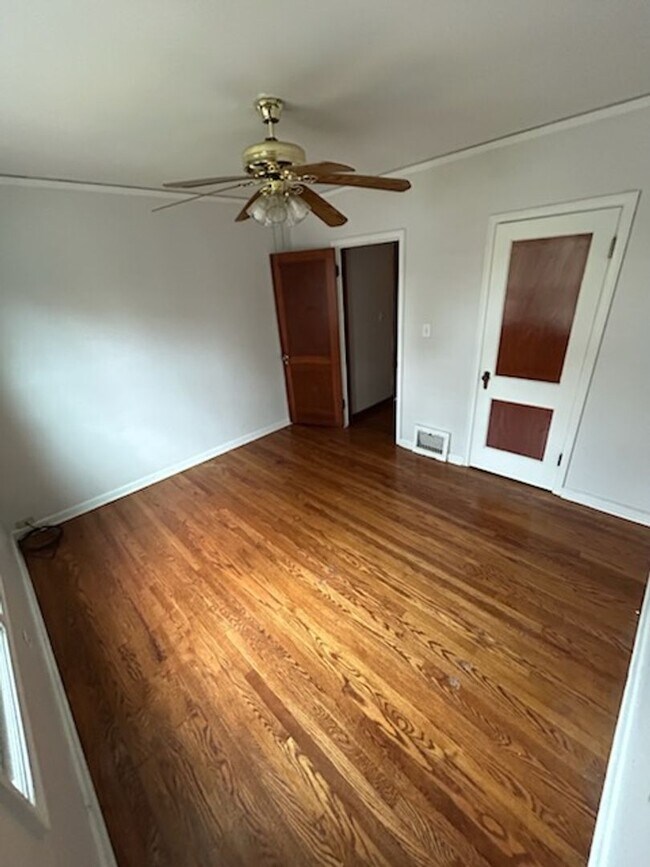 Photo - Two Bedroom Duplex Unidad 1415 Vinton Street