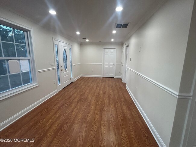 Photo - 1424 Monmouth Ave