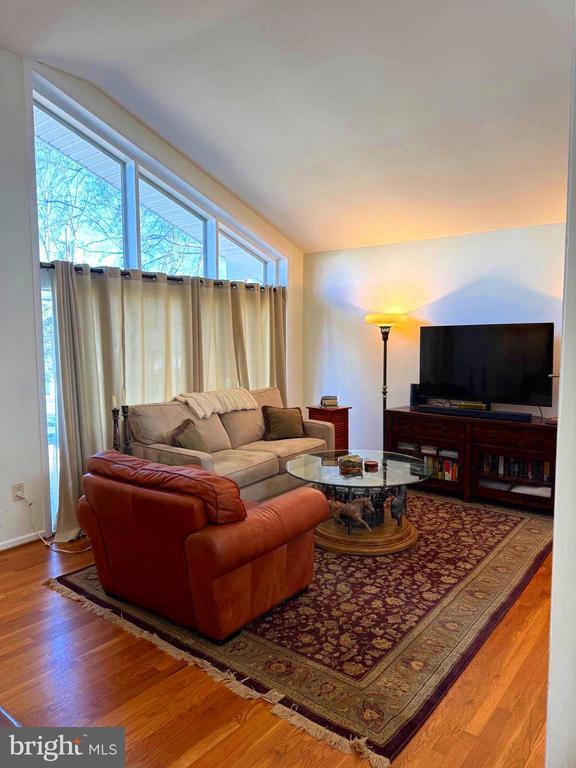 Photo - 8507 Marquette St