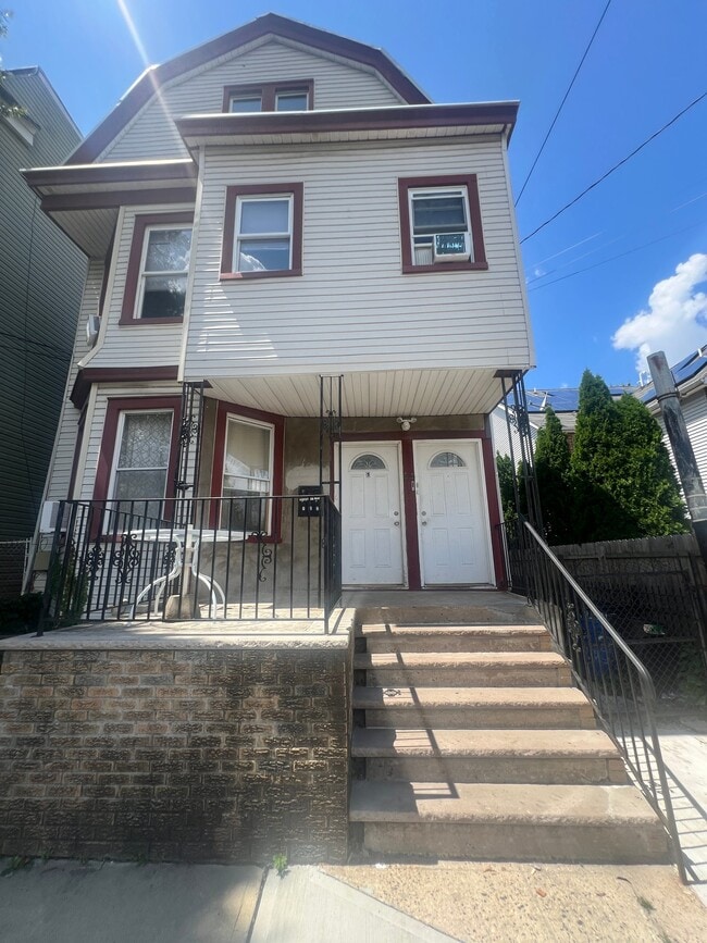Photo - 635 S 19th St Unit 3