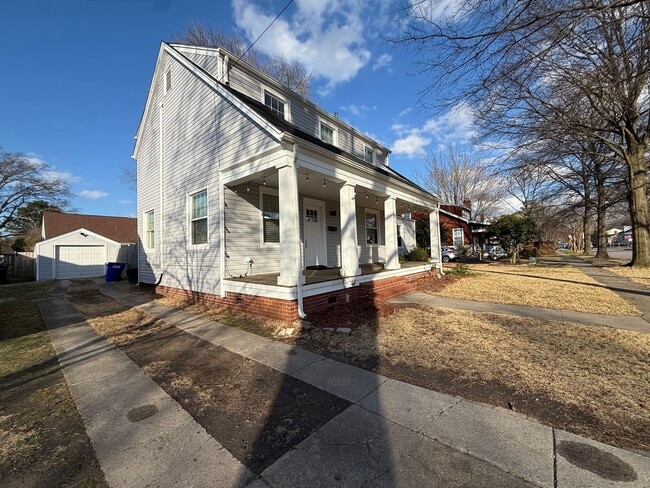 Photo - Charming 4-Bedroom Home with Modern Updates, Large Yard & Garage – Pet Friendly!