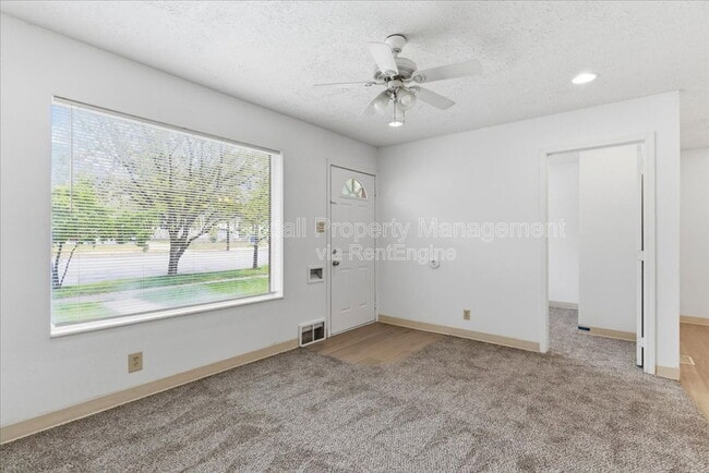 Photo - 2353 Jackson Ave