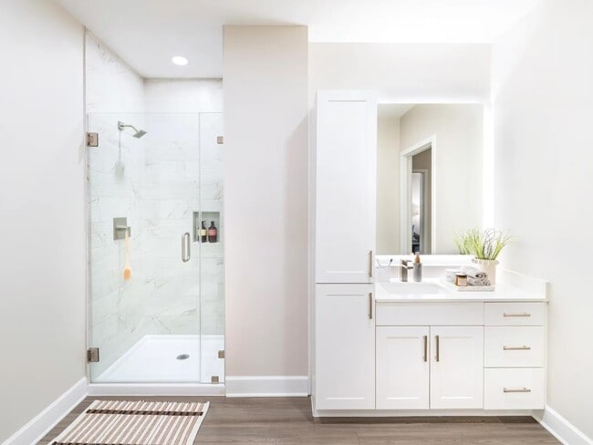 Photo - Limited-Time Offer: 10 Weeks Free in Houston! Unit MAWH