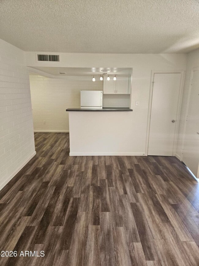 Photo - 521 E Bethany Home Rd