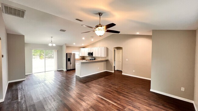 Photo - Charming 3 Bedroom, 2 Bathroom Home in the Lovely Marion Oaks of Ocala!