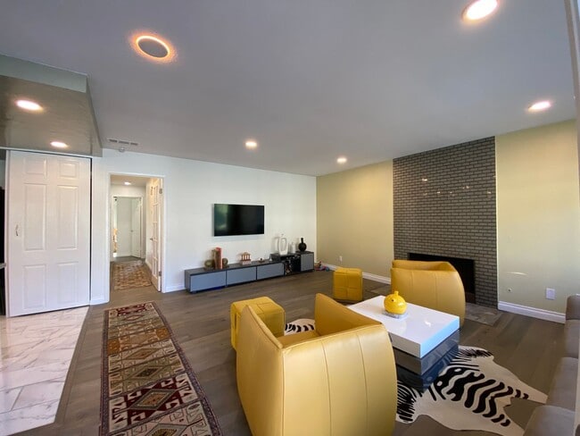 Photo - Stunning 3-bedroom, 2-bathroom coastal condo with Modern Custom Upgrades!