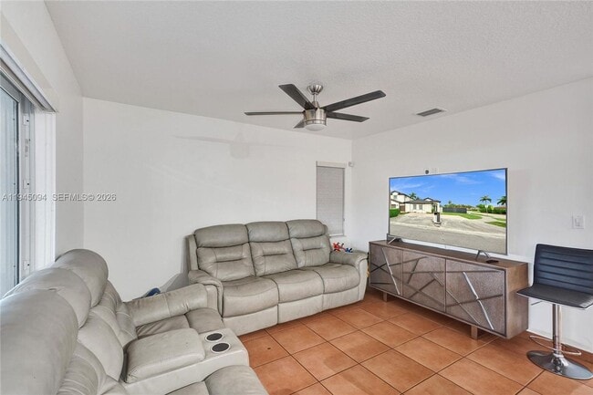 Photo - 898 NW 131st Ave