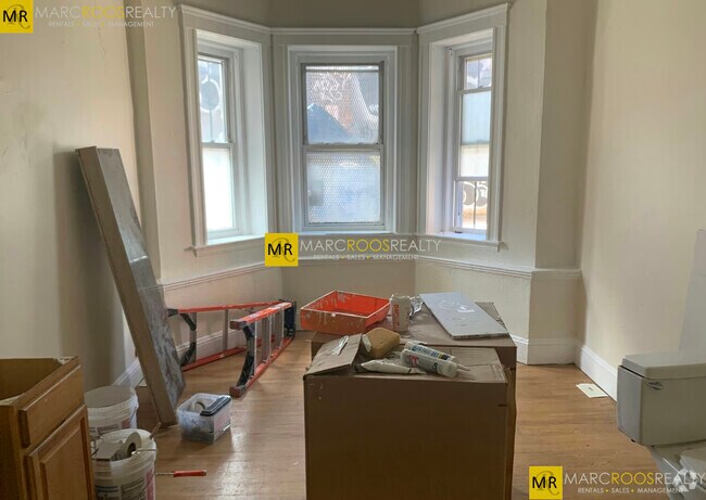 Building Photo - 116 Boylston St Unit Boylston St Rental