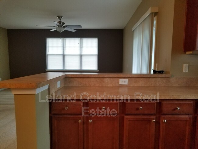 Photo - 912 Southmoor Dr Unidad #305