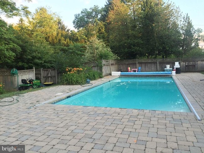 Photo - 1707 Merrifields Dr