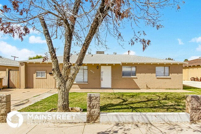 Photo - 4212 N 47th Dr