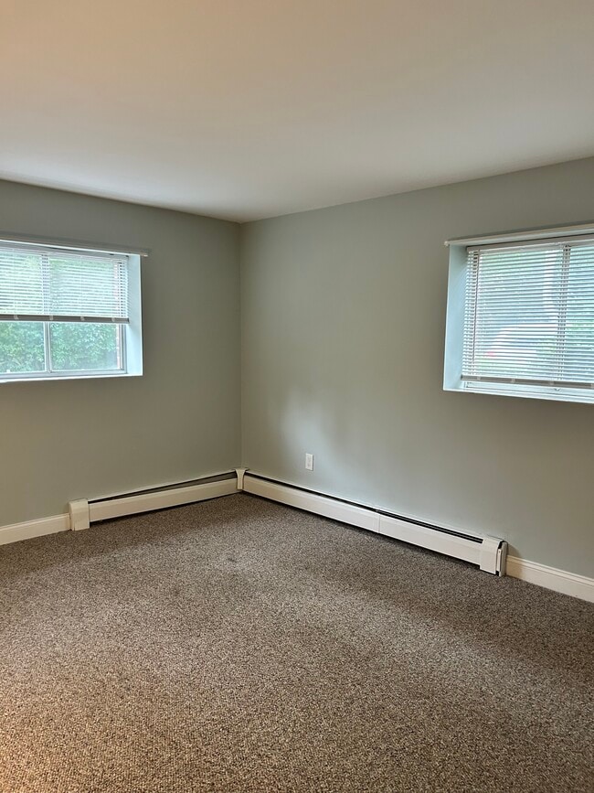 83R Hobart St Unit A2