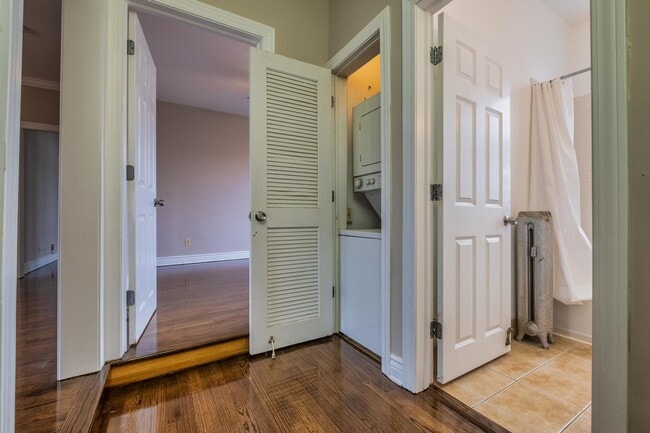 Photo - 2450 W Addison St Unidad 2A