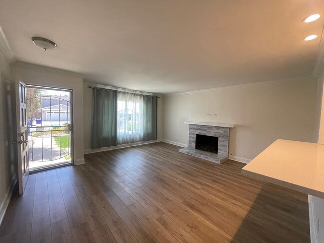 Photo - Upgraded 3 Bed, 2 Bath with large family room!