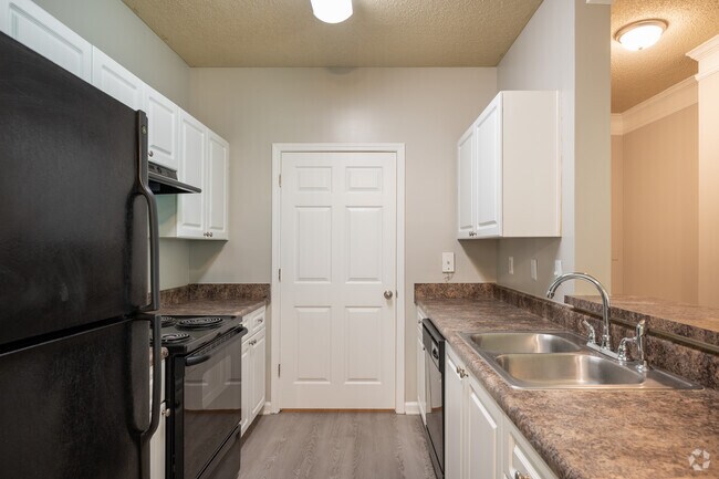 2BR, 2BA