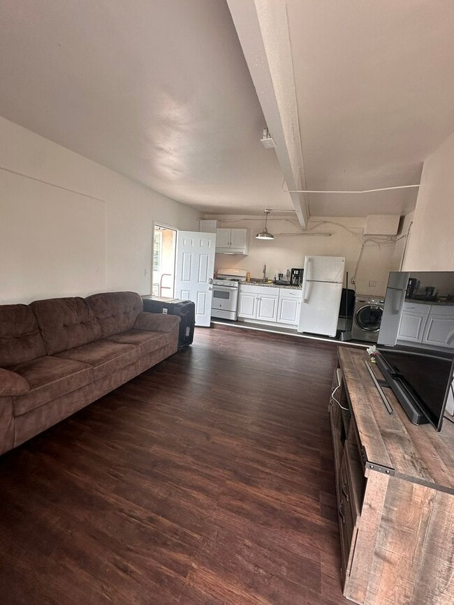 Photo - 1153-1155 Emory Street Unit 1155.2