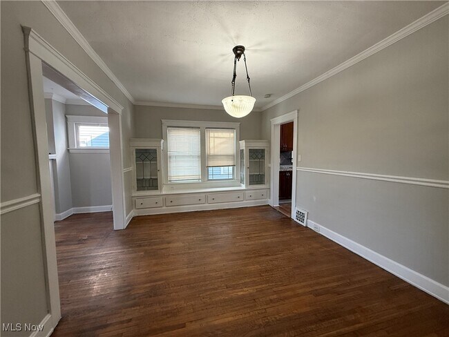 Photo - 1275 Donald Ave