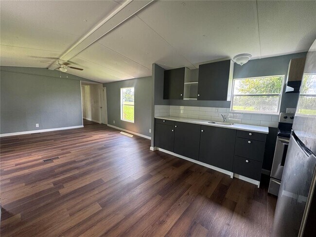 Photo - 7238 Halima Rd