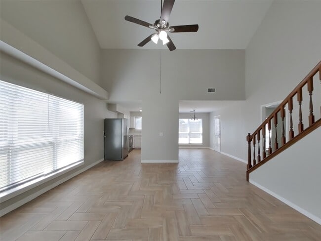 Photo - 13603 Lynnville Dr