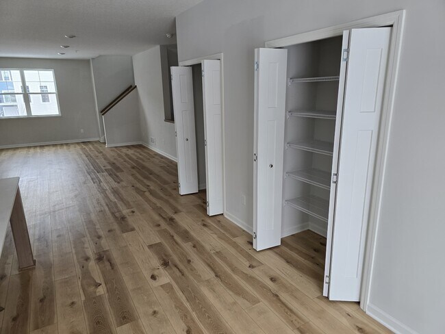 Photo - 8652 Kenyon Ct NE