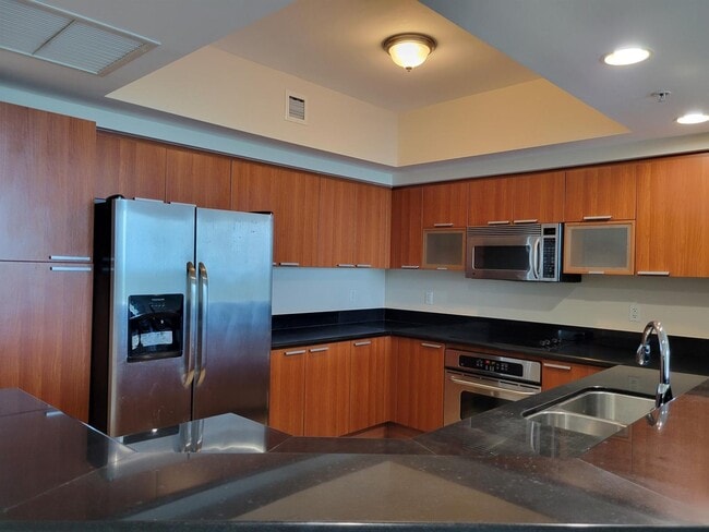 Photo - 15051 Royal Oaks Ln Unidad 902 Rental