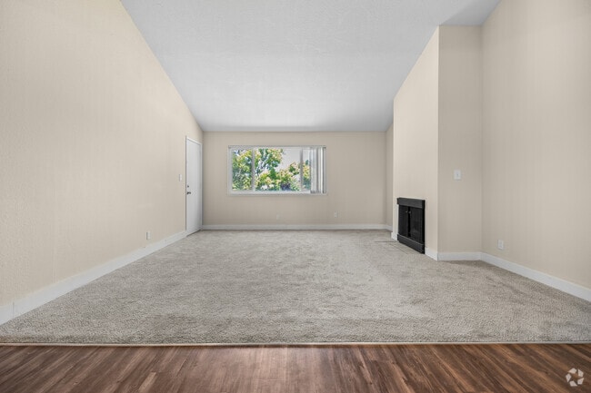 2BD,- 2BA - 1080SF Living Room