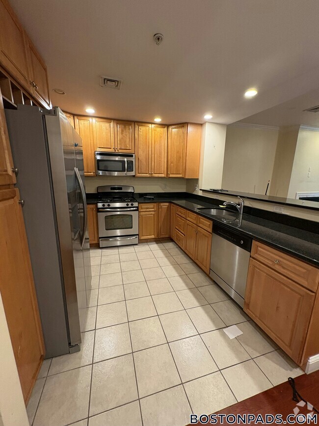 Building Photo - 83 Fairmount Ave Rental