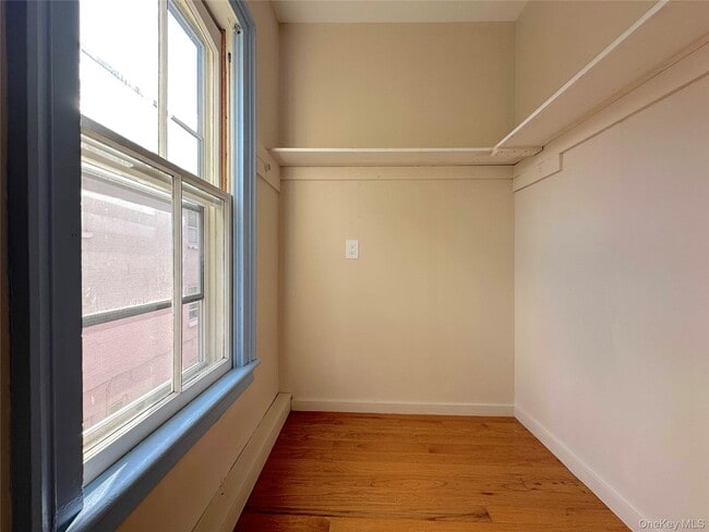 Photo - 240 Grand St Unidad 5